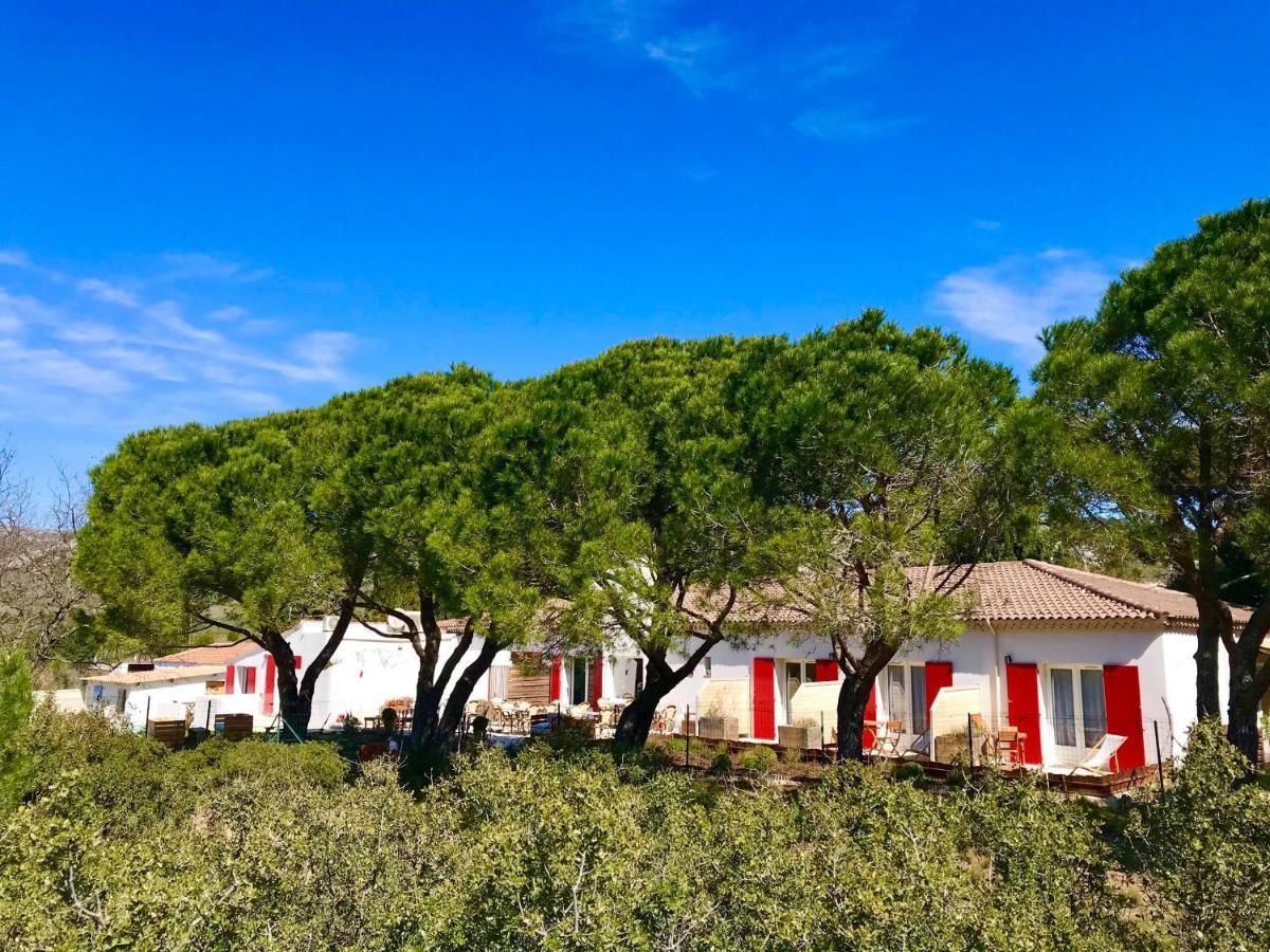 Les Volets Rouges - Cassis